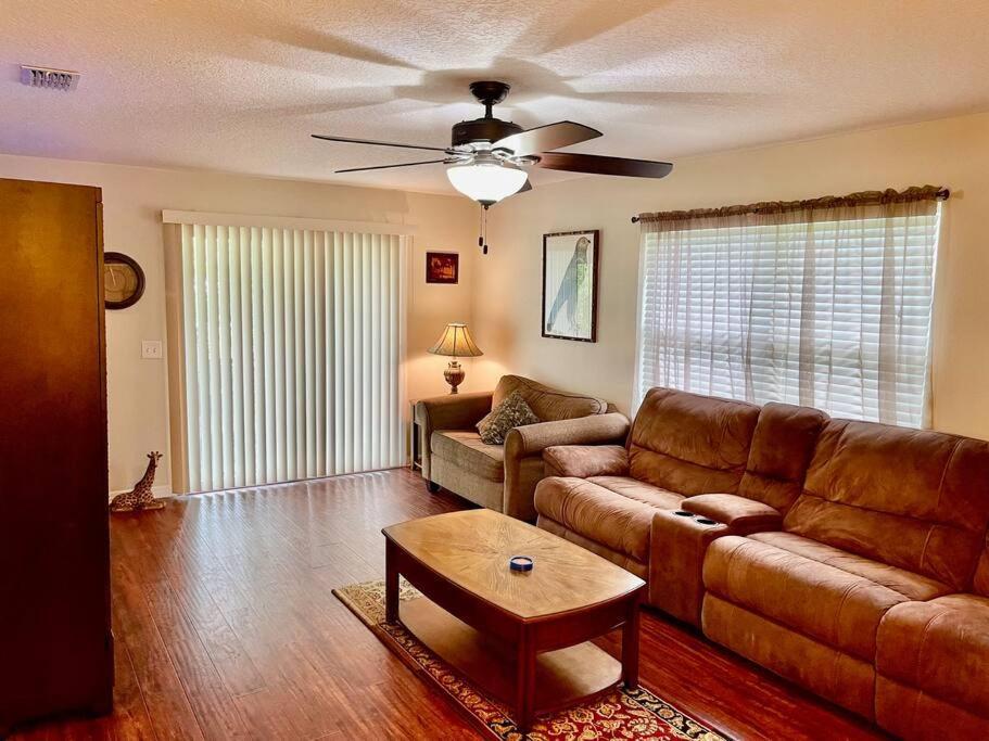 Cozy Modest Home Near Universal Studios/Volcanobay オーランド エクステリア 写真