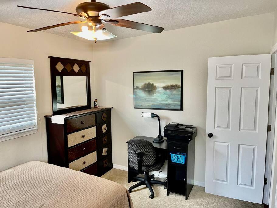 Cozy Modest Home Near Universal Studios/Volcanobay オーランド エクステリア 写真