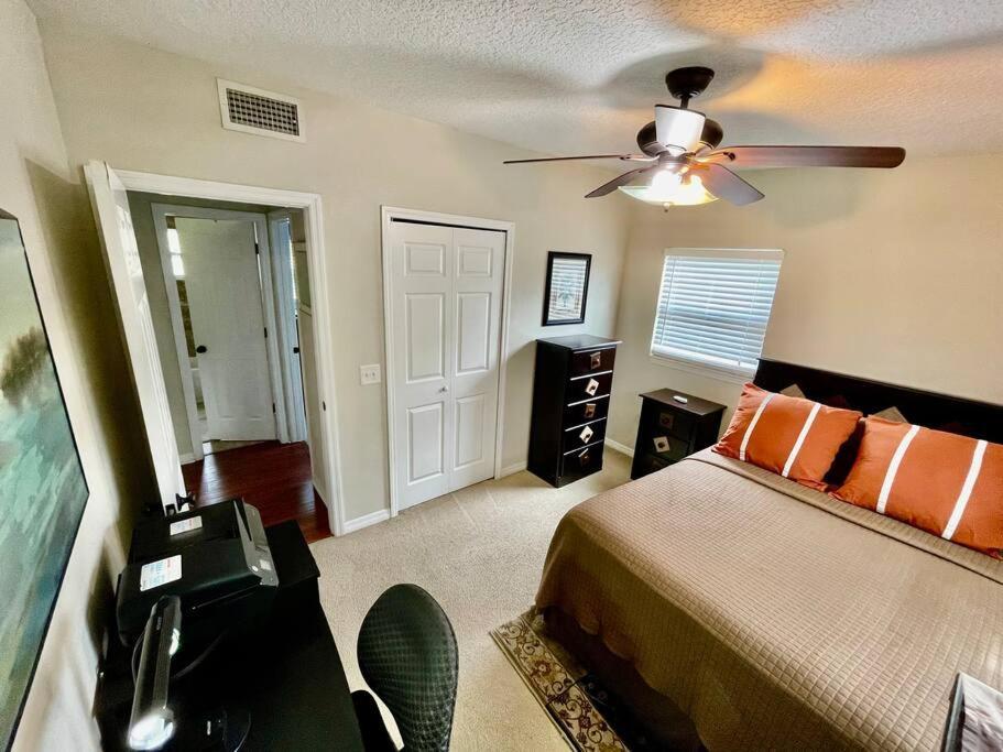 Cozy Modest Home Near Universal Studios/Volcanobay オーランド エクステリア 写真