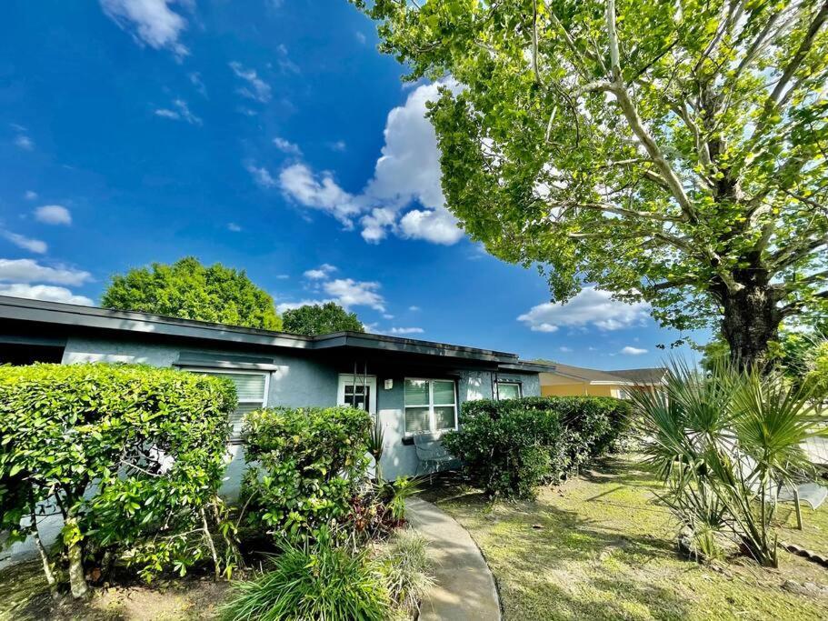 Cozy Modest Home Near Universal Studios/Volcanobay オーランド エクステリア 写真