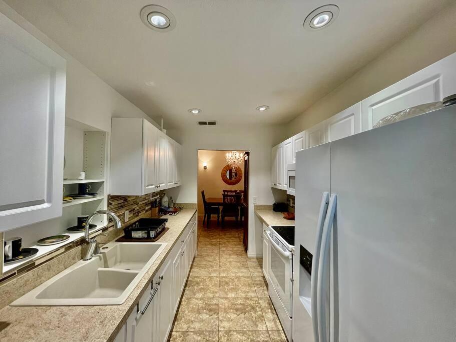 Cozy Modest Home Near Universal Studios/Volcanobay オーランド エクステリア 写真